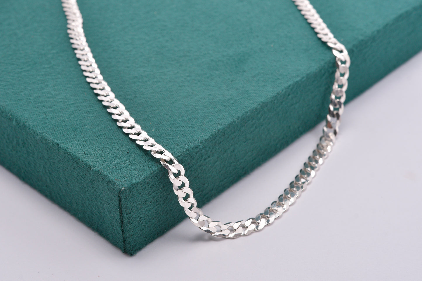 Closed Link Man Chain